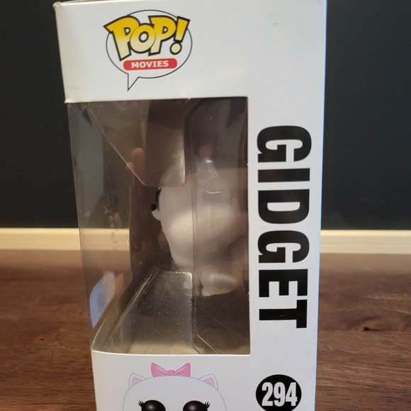 The Secret Life of Pets Gidget Toys R Us Exclusive Funko Pop - Picture 2 of 12
